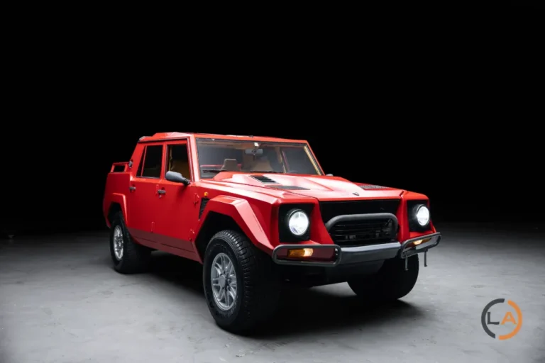 Lamborghini LM002 1991 - Image 01 (March 19, 2026)