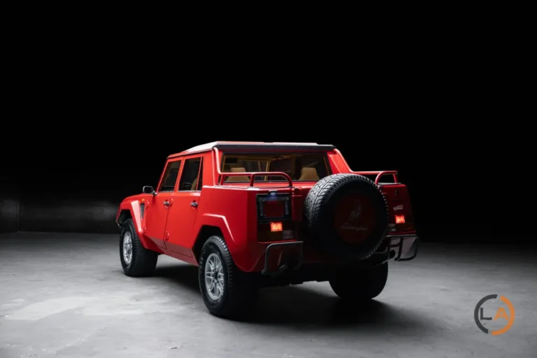 Lamborghini LM002 1991 - Image 18 (March 19, 2026)