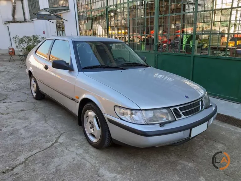 Saab 900 SE - Image 17 (March 1, 2026)