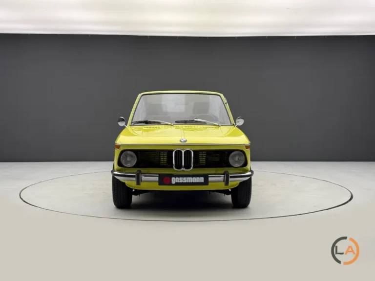 BMW 2000 Touring - Image 03 (April 19, 2026)